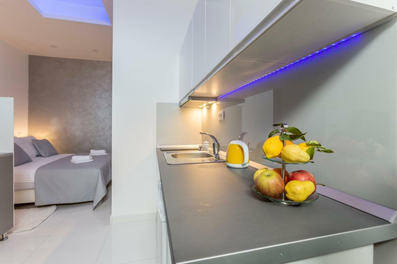 Twins Apartment *